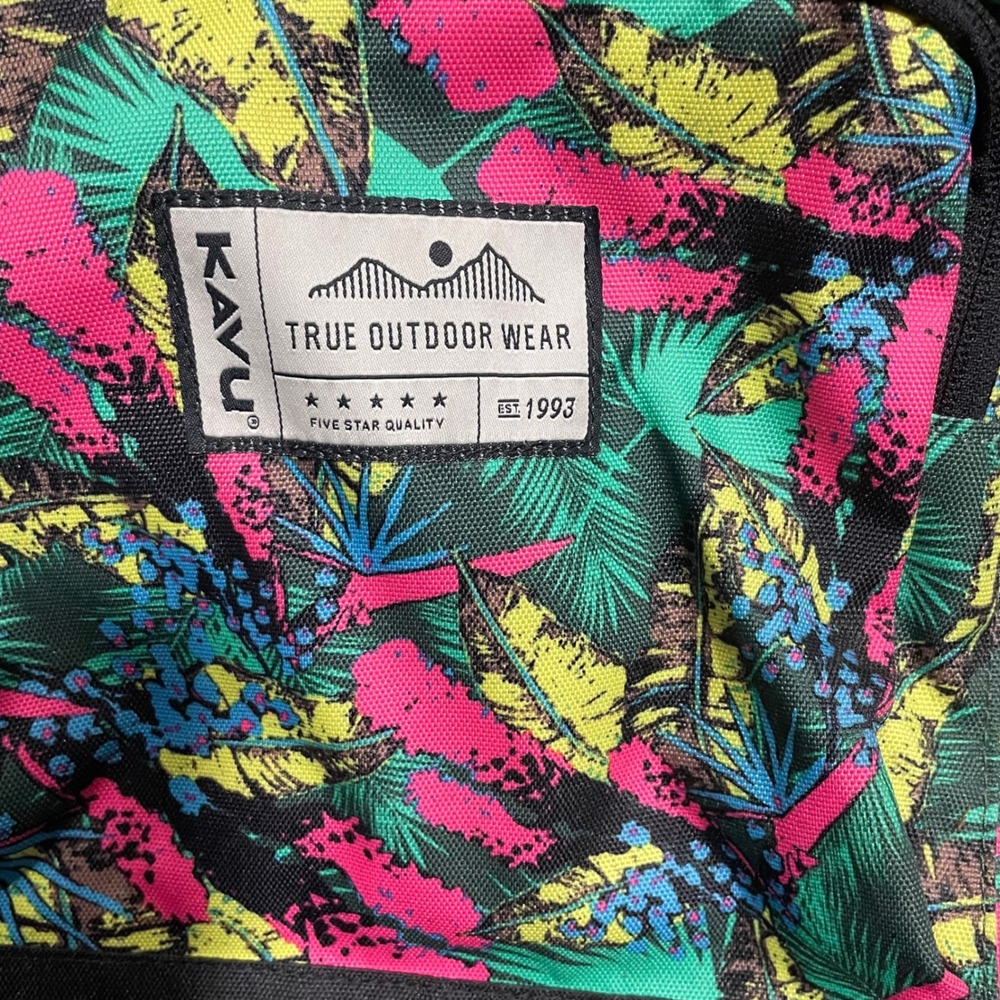 KAVU True Outdoor Wear Backpack Colorful Tropical Print Travel Bag‎ - Picture 5 of 6